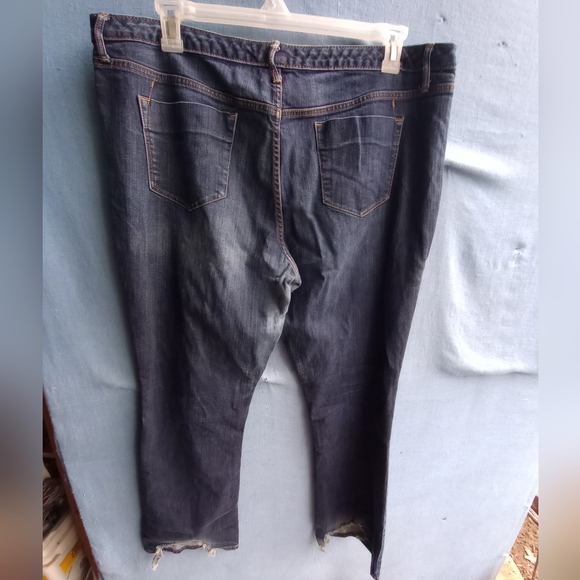 Mossimo Women's Plus Size 18 Short Curvy Bootcut Jeans K1 - Picture 4 of 5